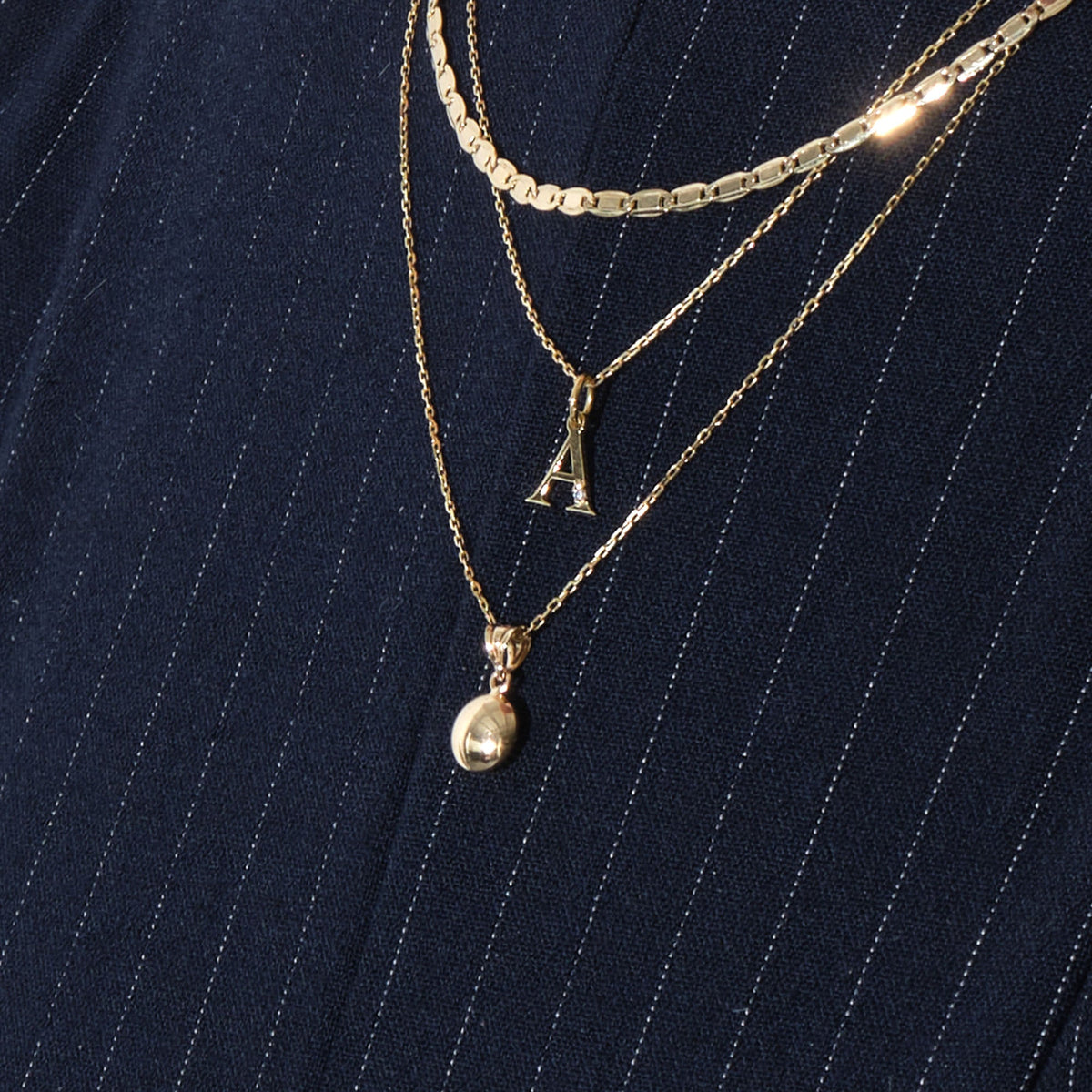 Puffed Round Pendant Solid Gold